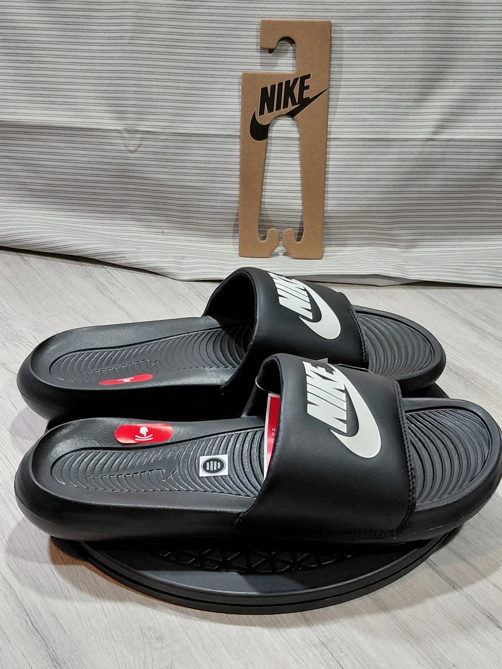 NWT Nike Men’s Victory One Black White Slide Sandals SIZE M12
